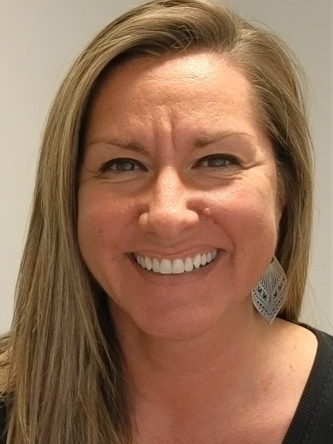 Photo of Stephanie Brackett