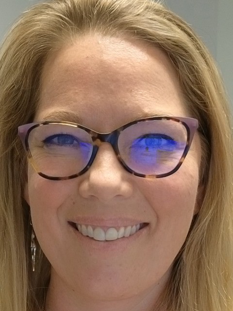 Thumbnail photo of Lyndi Williams