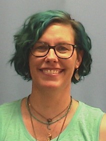 Thumbnail photo of Tammy Holmes